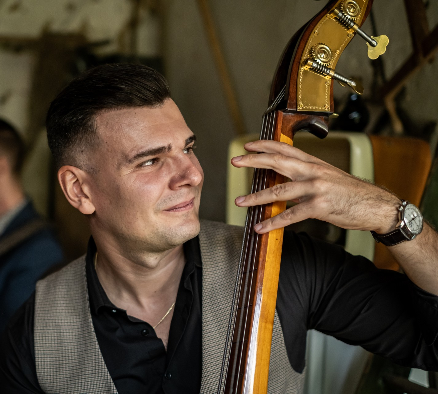 Bischof Dávid - nagybőgő